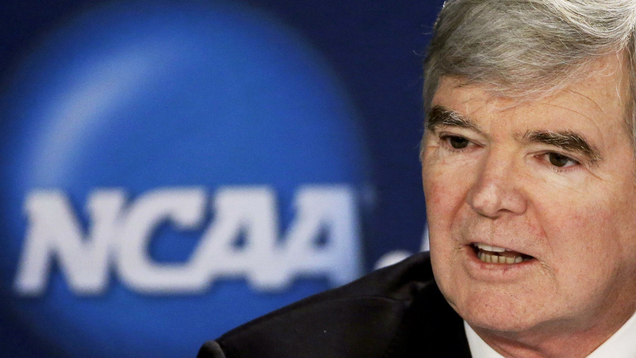 NCAA President Mark Emmert No Fan of Collegiate Sports Betting If PASPA Overturned