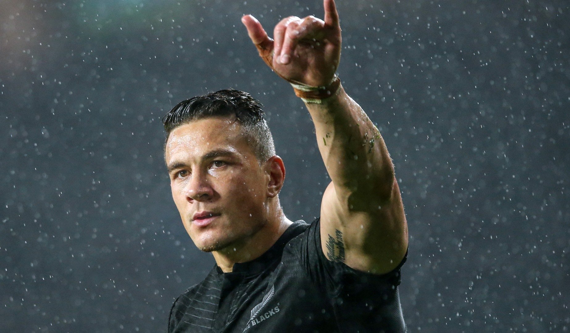 Rugby Star Sonny Bill Williams Says Betfred Logo a No-Go Due to Religious Beliefs